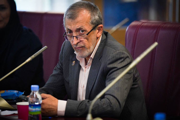 دکتر عبادی فردآذر: بازتعریف نظام گزارش‌دهی و مدیریت زمان، راهکار مقابله با اتلاف منابع در حوزه سلامت است