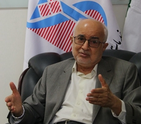 گفتگو با مردی از سرزمین «آب و آفتاب» که تا پایان جنگ دیار خود را ترک نکرد