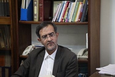 گفتگو با مردی نام آشنا برای اهالی علم و هنر