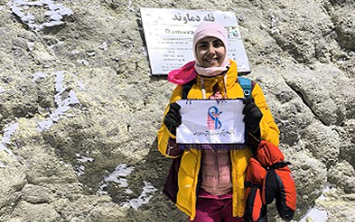 دانشجوی پرستاری دانشگاه علوم پزشکی ایران به قله‌های سبلان و دماوند صعود کرد